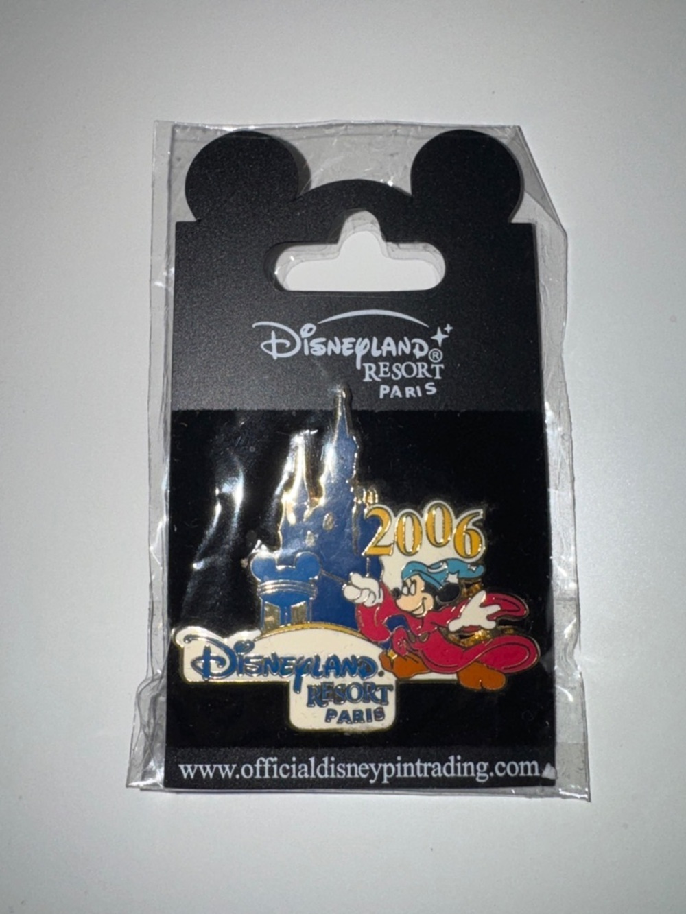 Vintage Disneyland Paris 2006 Mickey Mouse pin